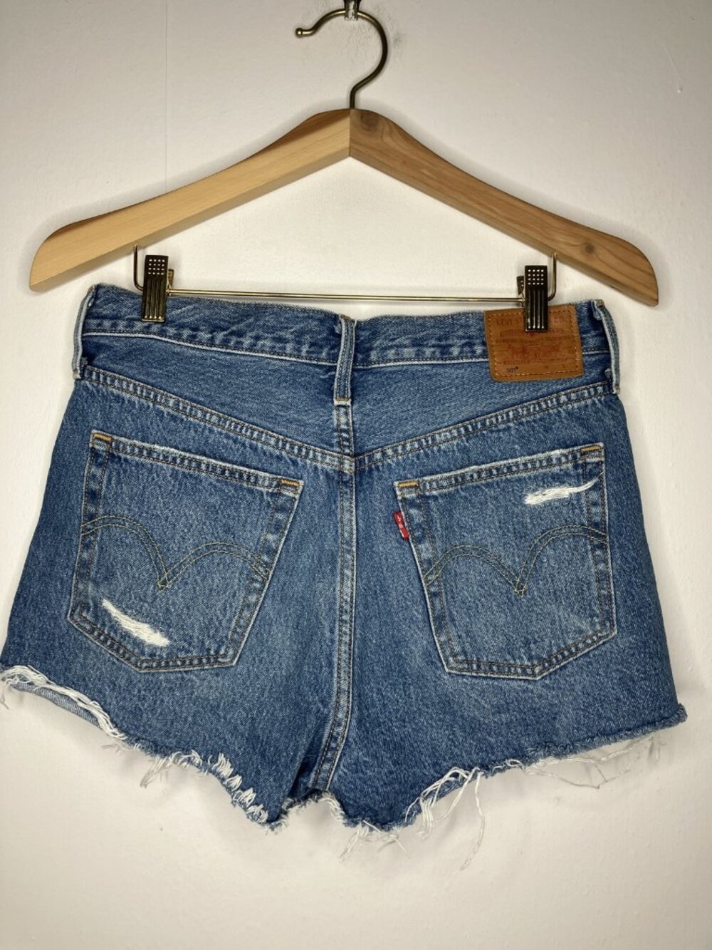 Levi's 501 Women's W28 High Rise Distressed Denim Cutoff Shorts Button Fly - Picture 5 of 10